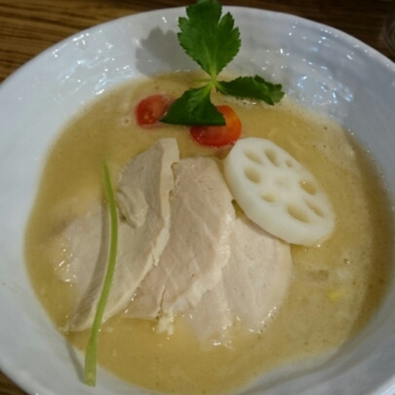 鶏白湯そば(草加SOBA 鷆)