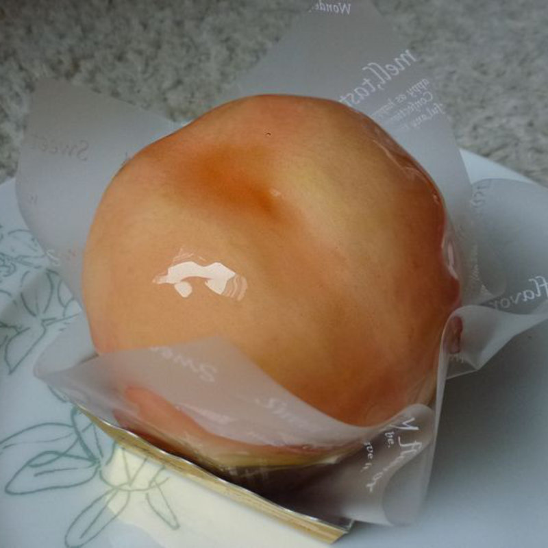 まるごと桃タルト(有限会社菓子の家)