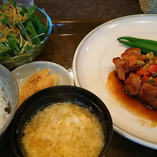 豚肉の黒酢ソースのステーキ(菜々人)