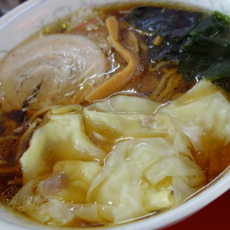 ワンタンメン(萬来軒)