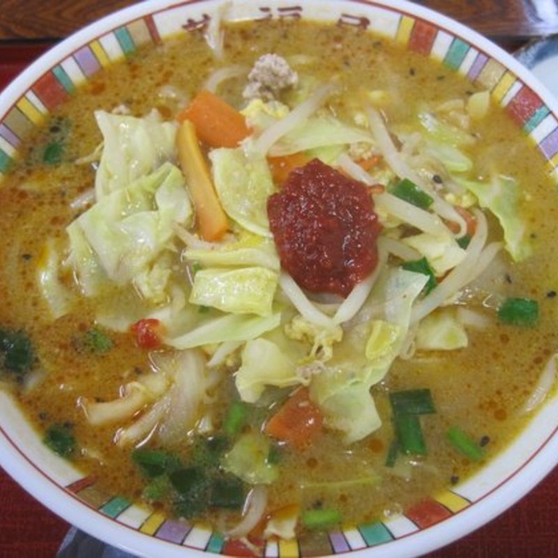 辛味噌ラーメン(萬福屋 （まんぷくや）)