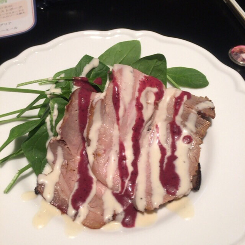 ローストポークのラズベリー＆ヨーグルトソース(葡萄家 European dining)