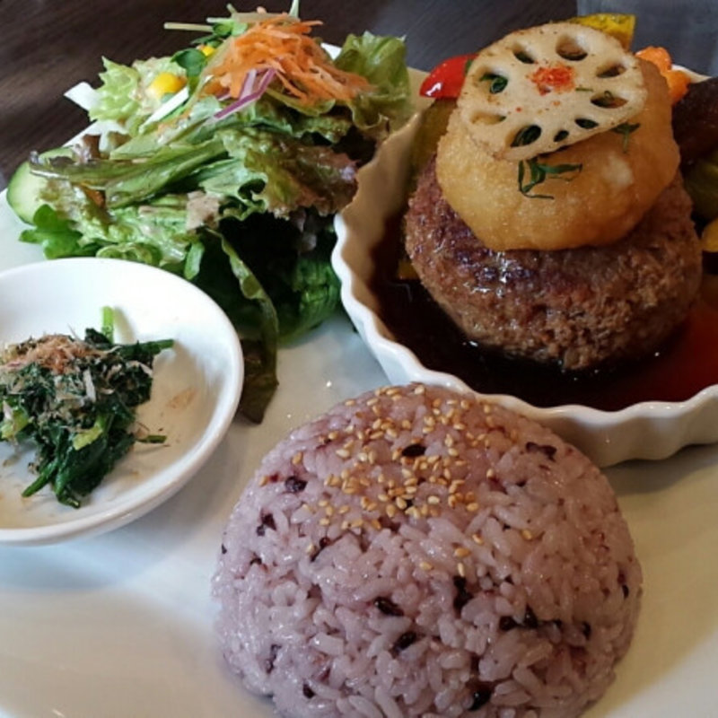 和風ハンバーグ(葡萄屋蔵ぶ （ブドウヤクラブ）)