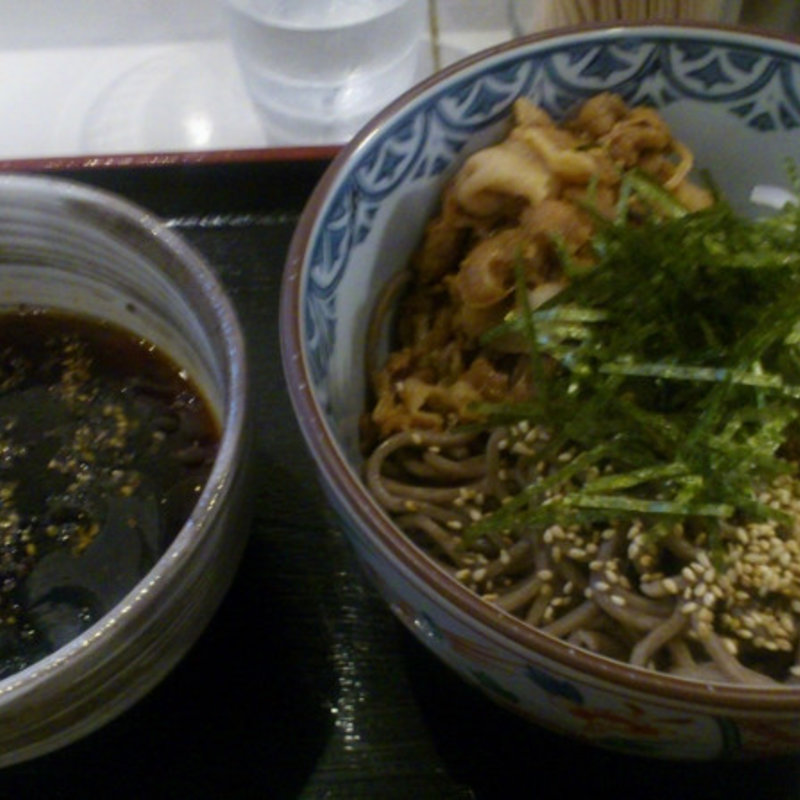 肉つけそば(蕎麦切り　ごうめん。 )