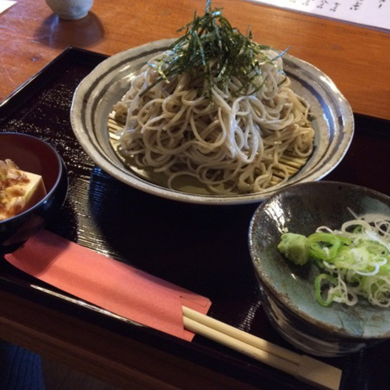 ざる（大盛り）(蕎麦切り 打越山茶 （そばきり うちこしさざん）)