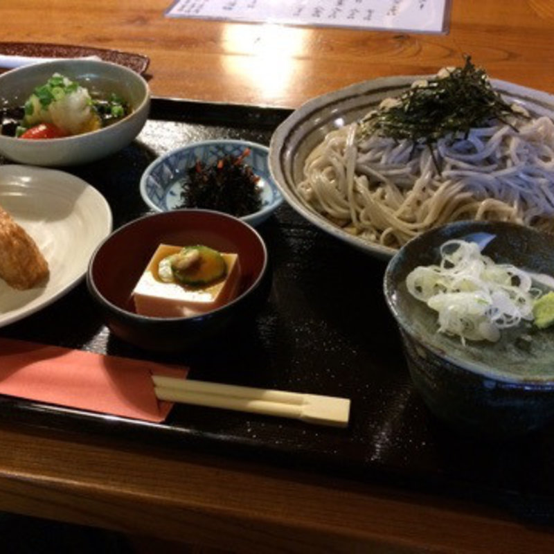 和み御膳 ざるそば大盛り(蕎麦切り 打越山茶 （そばきり うちこしさざん）)