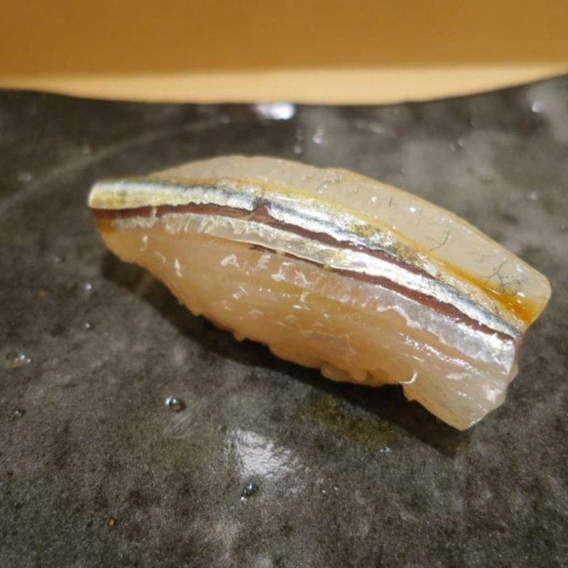 さより昆布〆(すゝき野 鮨金)