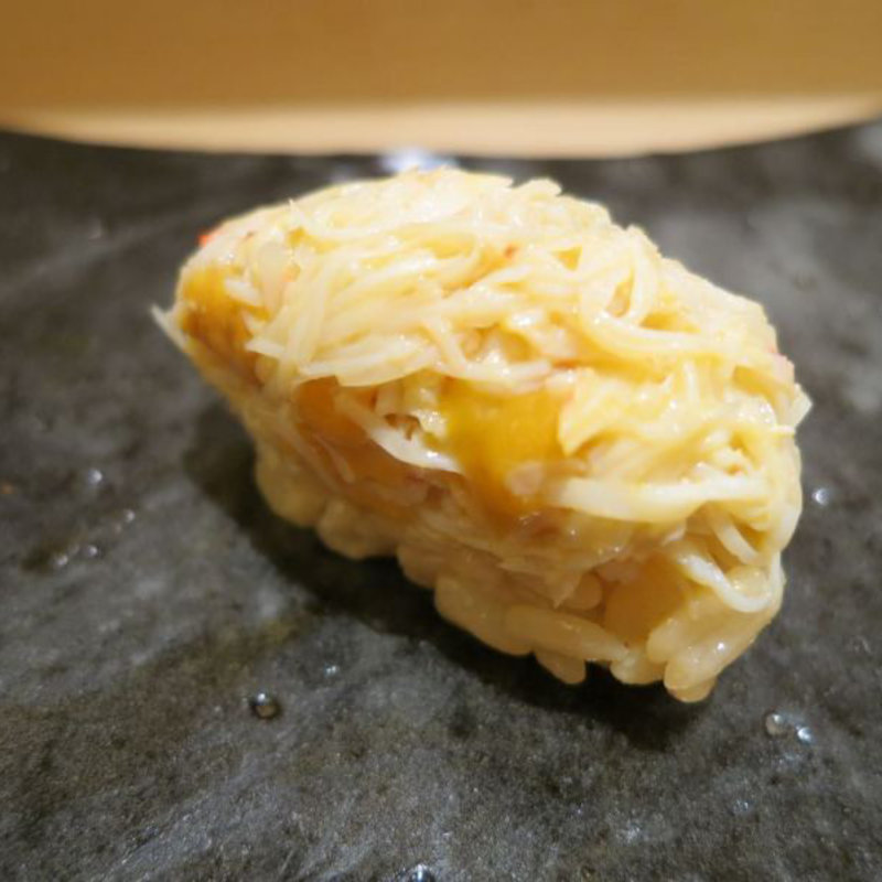 毛ガニ雲丹和え(すゝき野 鮨金)