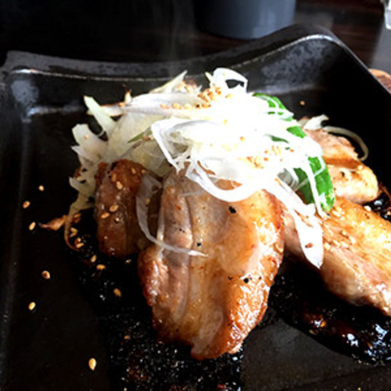 沖縄 紅豚カルビの鉄板焼き(薩摩ごかもん 天満橋総本店 )