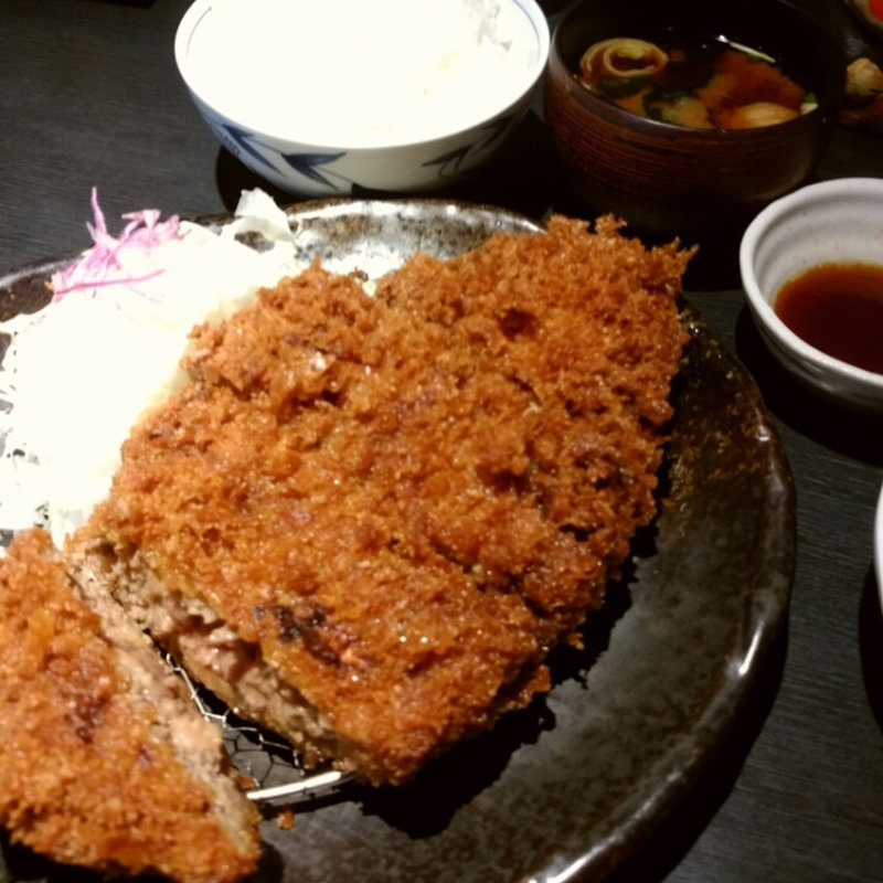 メンチカツ　大（250㌘)(藤原亭 )