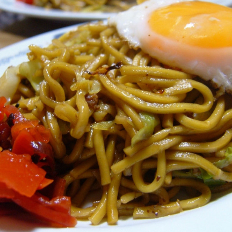 肉玉中焼そば(藤春食堂 （フジハルショクドウ）)