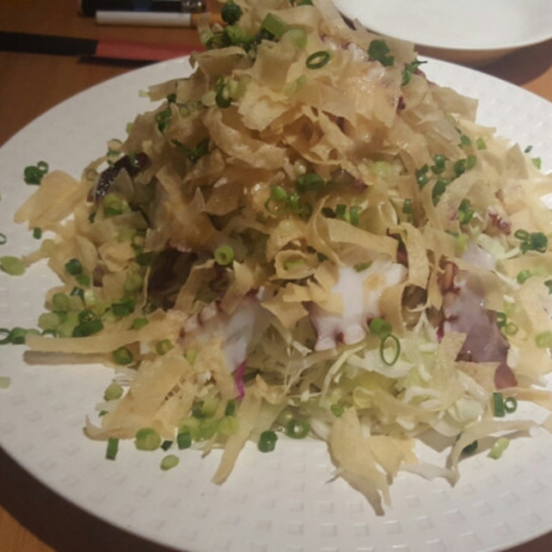 タコのパリパリサラダ(かに漁師の家)