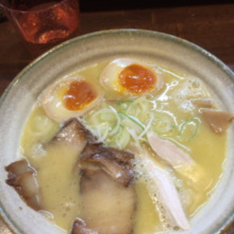 鶏白湯チャーシュー(行 （ギョウ）)