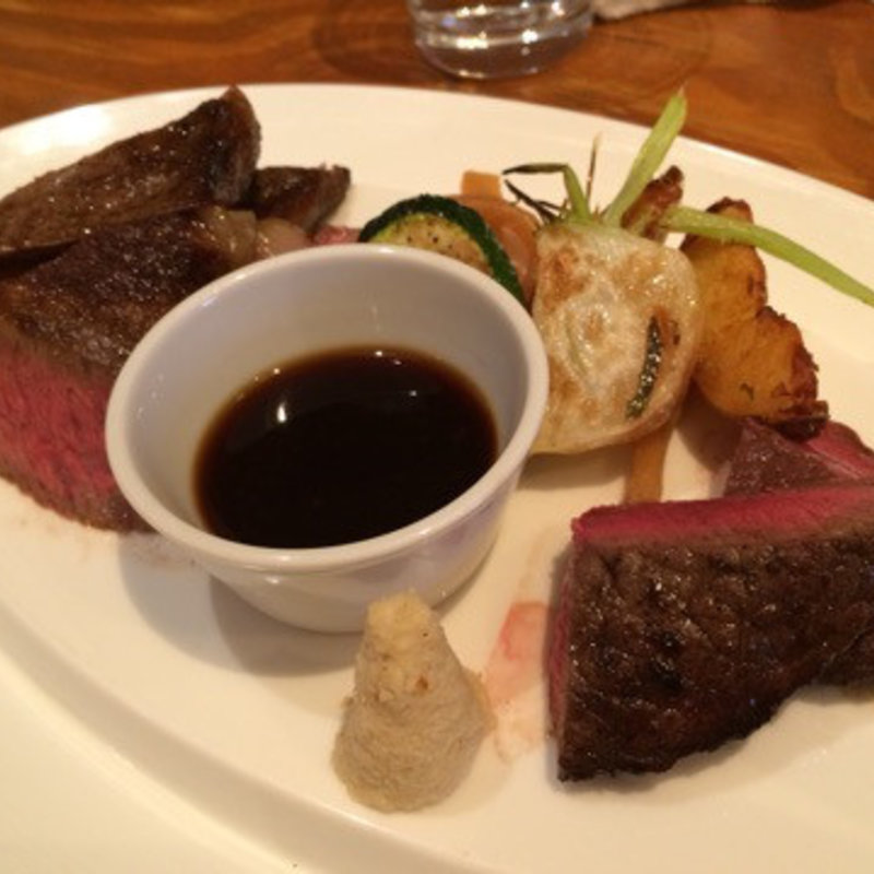 おおひら牛 ビフテキ定食(裏参道牛肉店 )