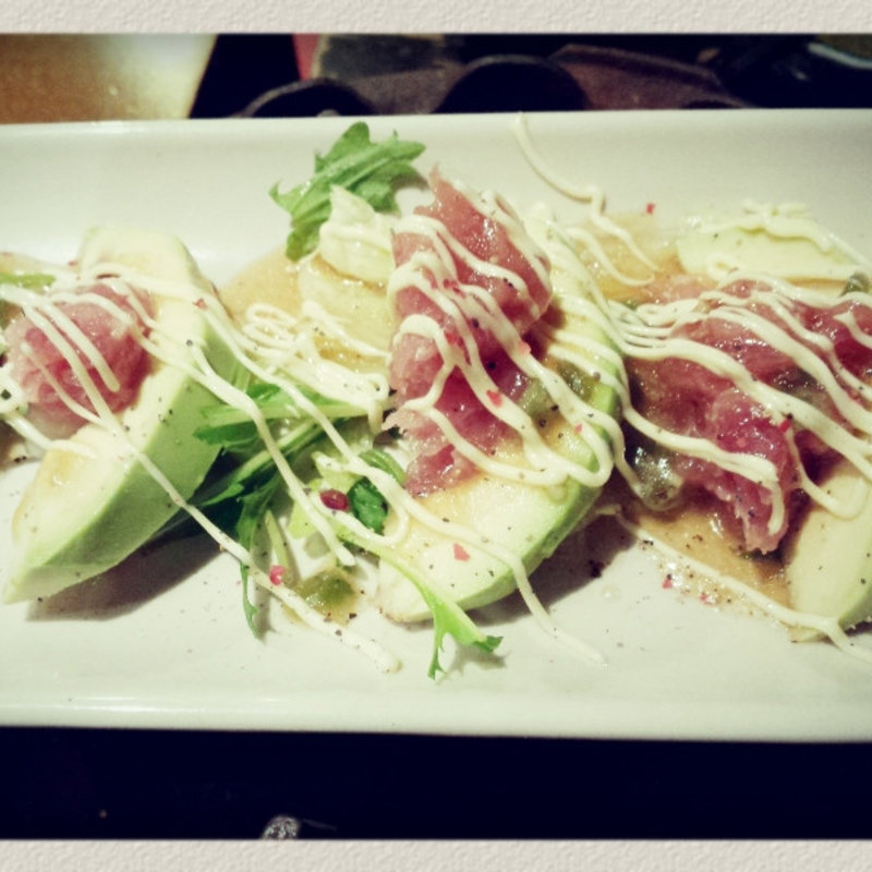 マグロとアボカドのカルパッチョ(裏恵比寿 自然生村)