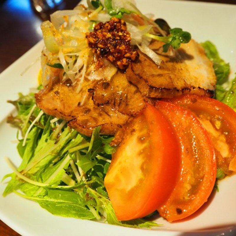 炙りチャーシューの五行サラダ(西麻布 五行 （にしあざぶ ごぎょう）)