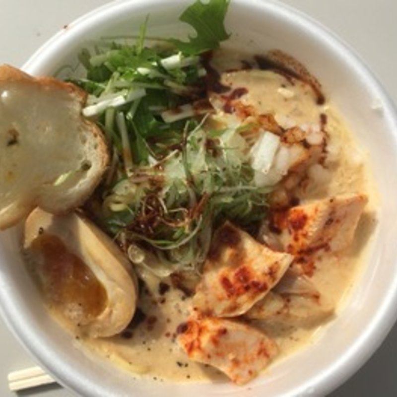 冷製赤咖喱白湯(親孝行 )