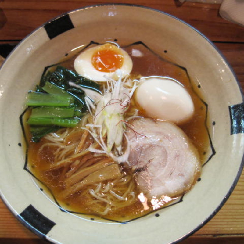 醤油らーめん＋味玉(豆でっぽう )