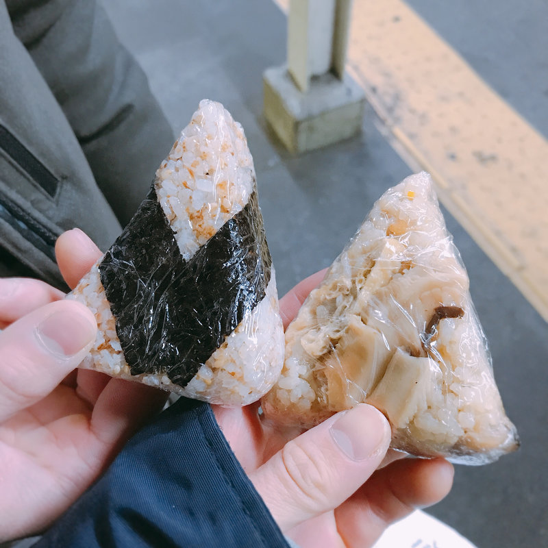 かやく(おにぎり屋さん )