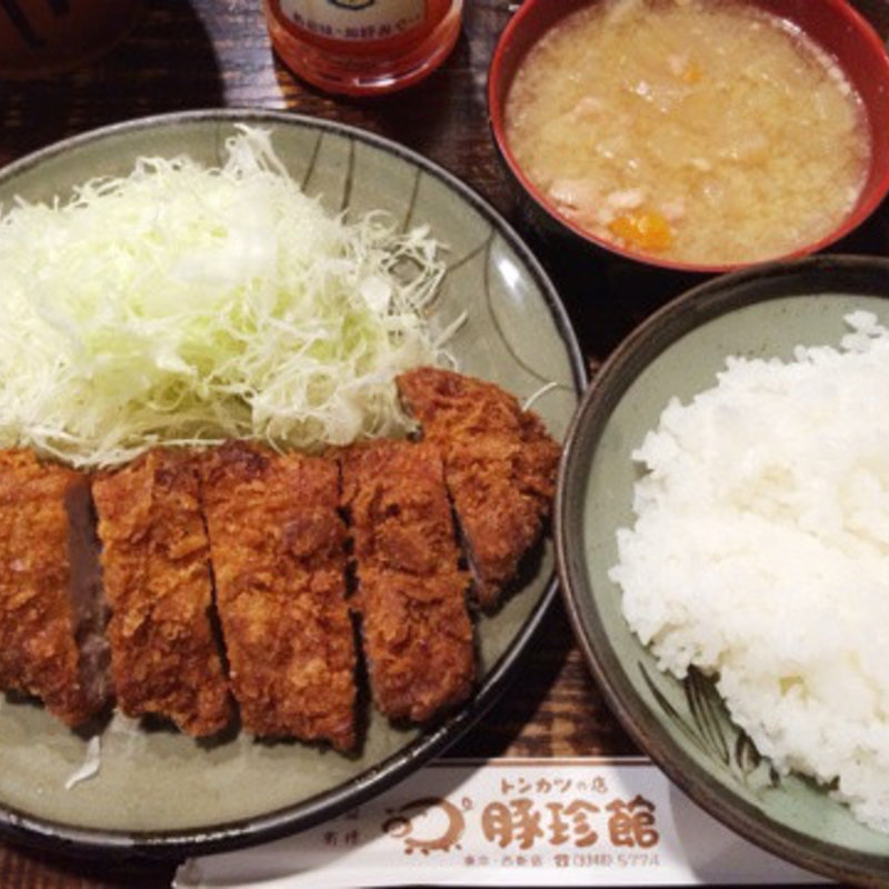 とんかつ(豚珍館 （とんちんかん）)