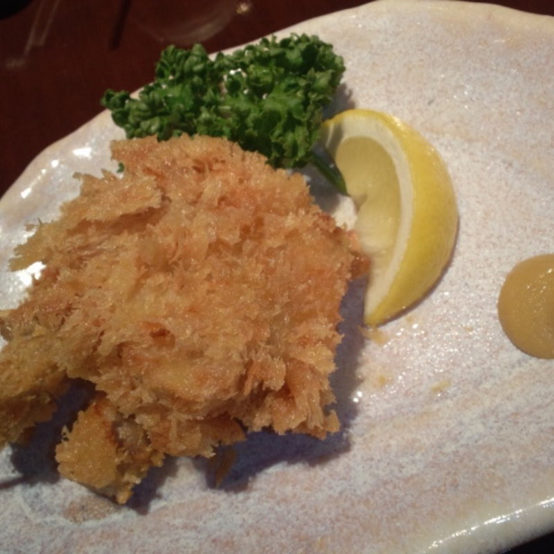 アスパラのバラ肉まきフライとヒレと新玉ねぎの串かつ(豚肉創作料理やまと 横浜ランドマーク店)