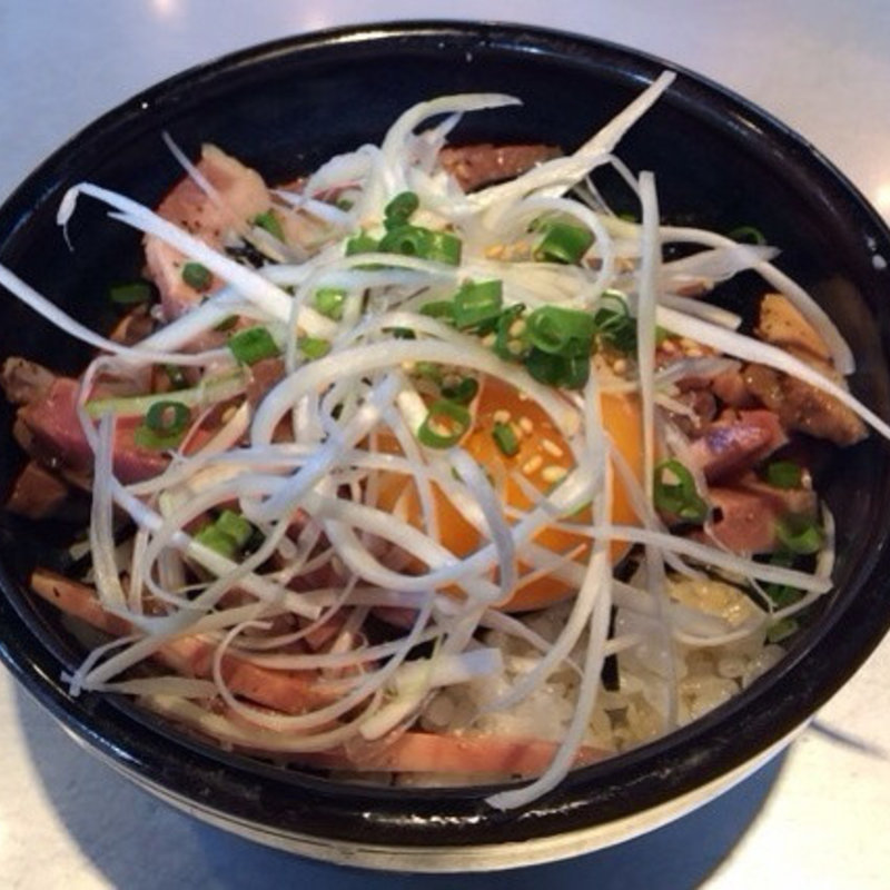 ユッケ風ご飯(豚骨一燈 )