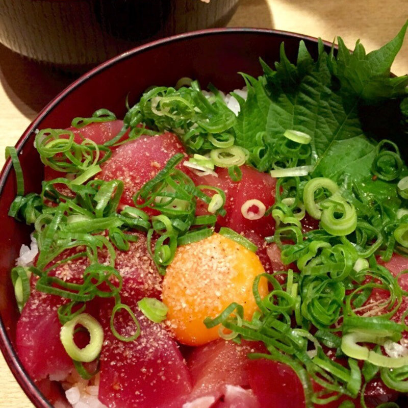 まぐろユッケ丼(豪快 立ち寿司 難波南海通り店 )