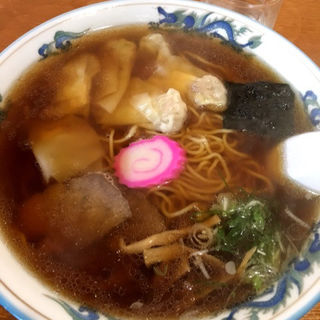 ワンタン麺(ラーメン 貴久屋)