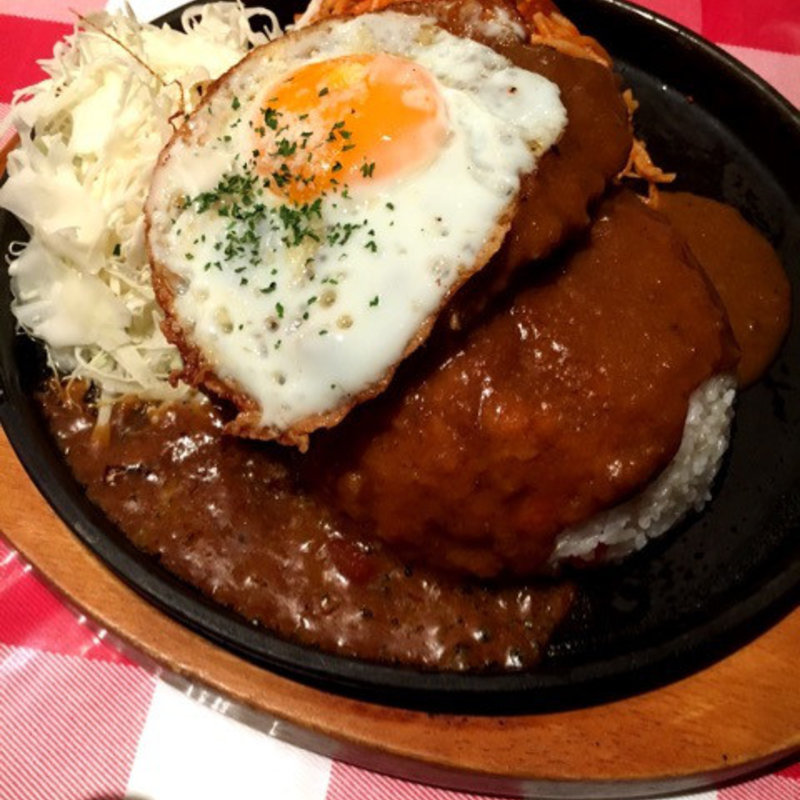 カレーハンバーグプレート(赤クマ食堂 )