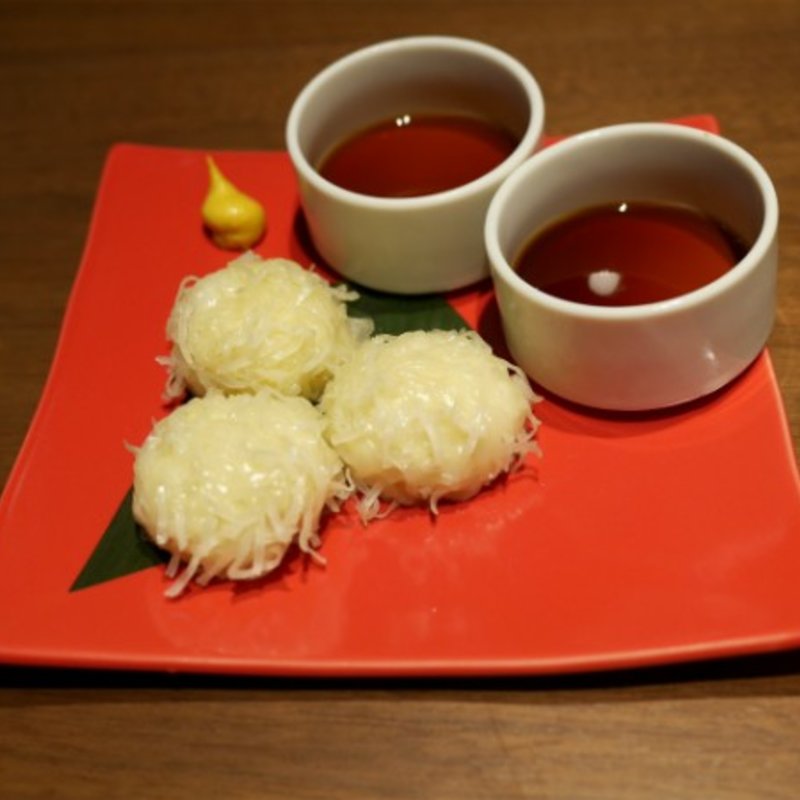 佐賀　呼子　イカしゅうまい(赤坂うまや 神田)