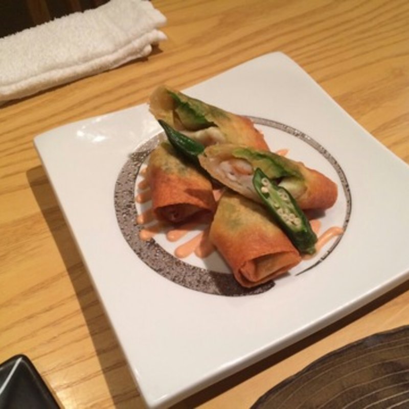 海老とアボカドの春巻き(うどん路じ)