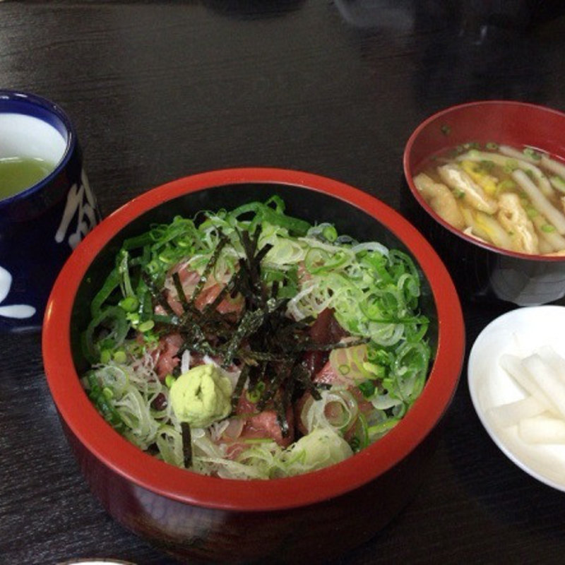 まぐろ丼(車鮨)