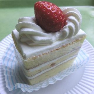 ショートケーキ(近江屋洋菓子店 神田店 （オウミヤヨウガシテン）)