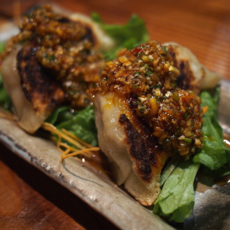 鉄板大餃子(遊猿)