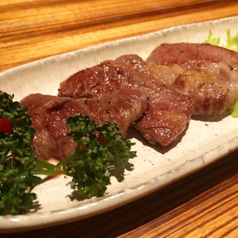 長期熟成肉赤毛和牛炙り焼き(高瀬川 くりお )