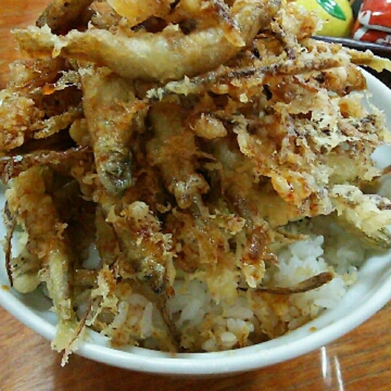 わかさぎ天丼(郷土料理 奈辺久（なべきゅう）)