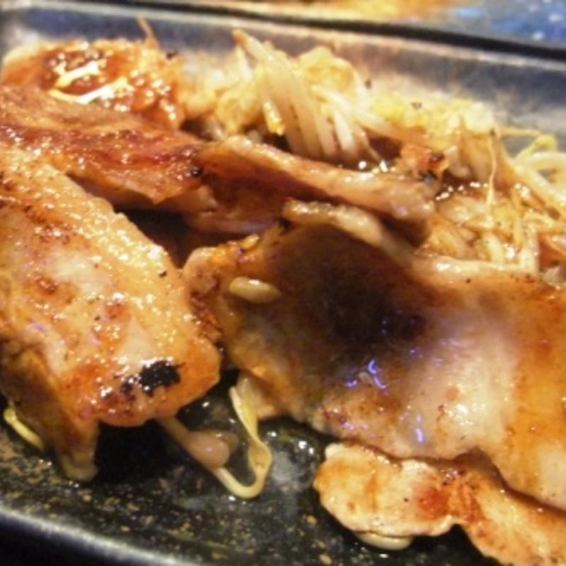 鉄板焼き　豚バラ(七津屋)