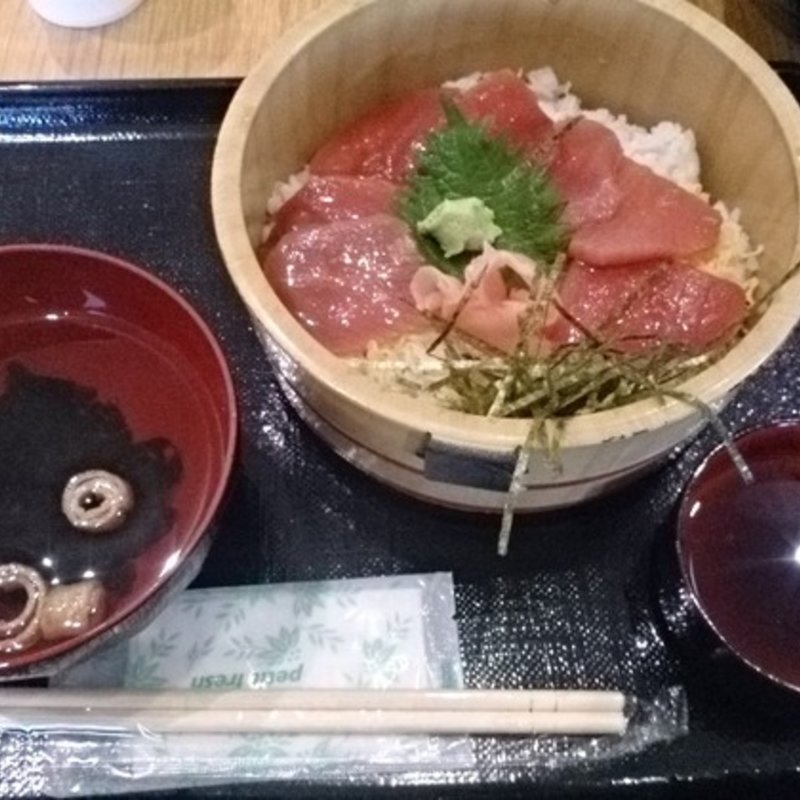 鮪のてこね寿司(野あそび棚 )