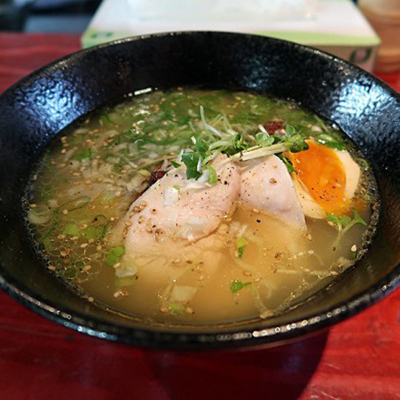 丸ごと！鶏塩ラーメン(野乃鳥 茨木椿之本陣)