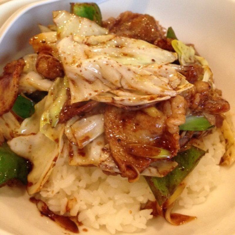 回鍋肉飯(金の鶏 （キンノトリ）)