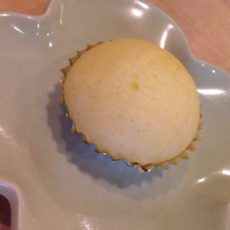 蒸しパン(金の鶏 （キンノトリ）)