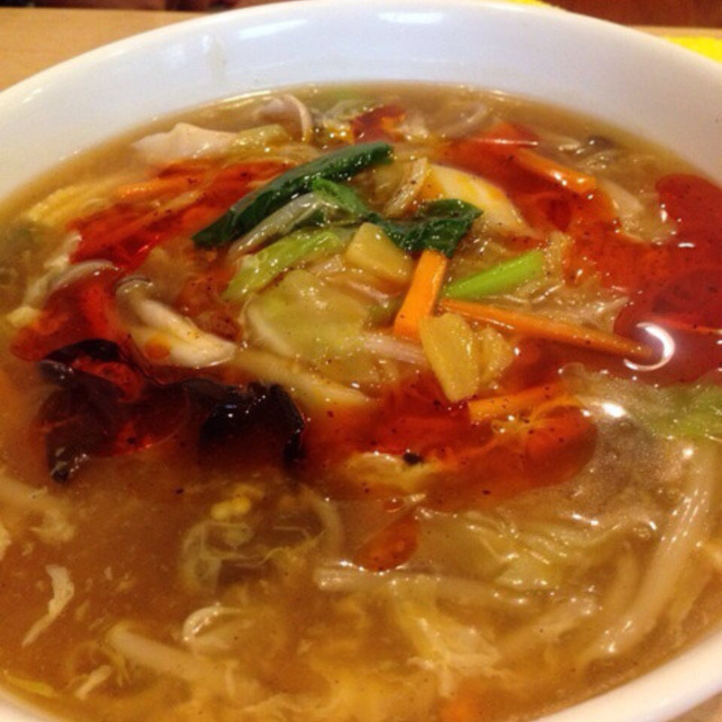 酸辣湯麺 醤油味(金の鶏 （キンノトリ）)