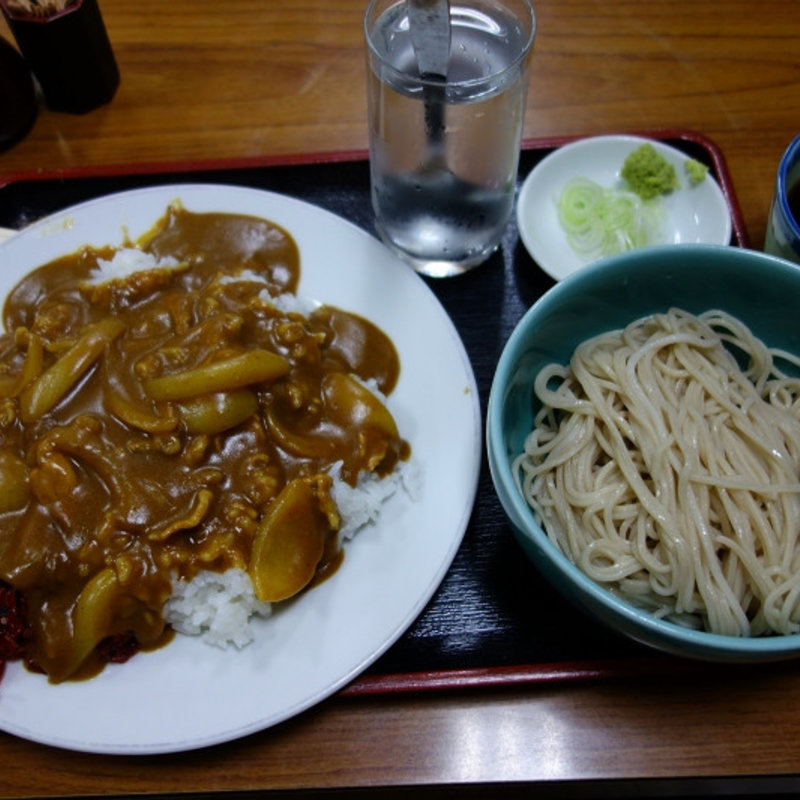 カレーライスとミニそばのセット(金むら )