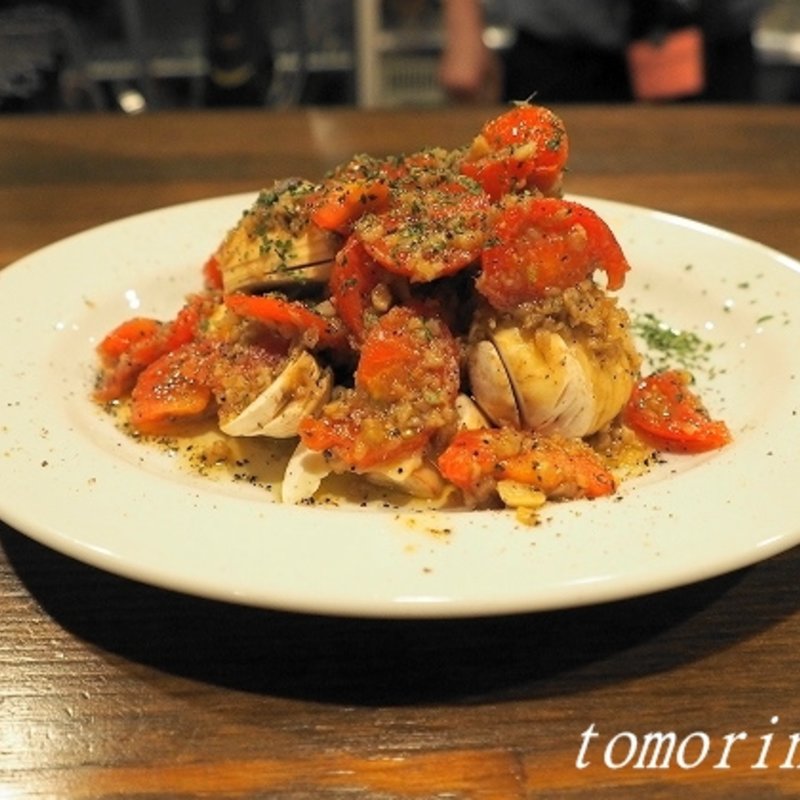 マッシュルームとトマトのアンチョビソース(金剛商店138番地 )