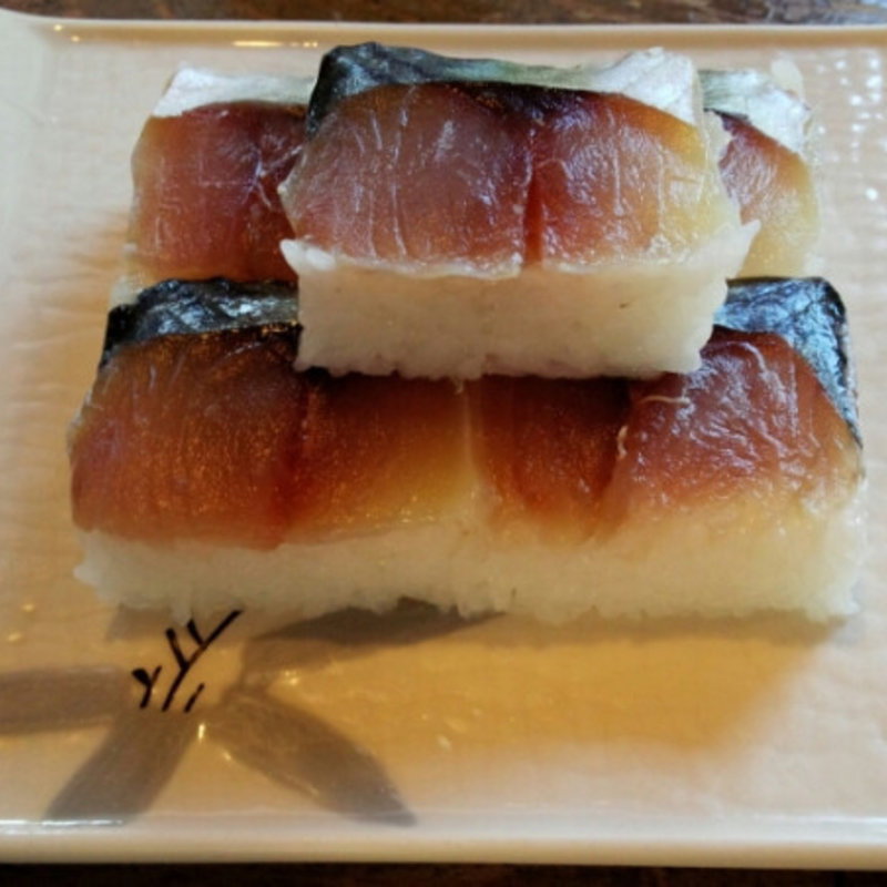 押寿司
(釜揚げうどん 岩見)