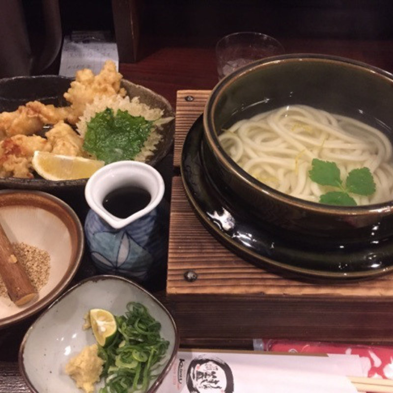 釜揚げおうどん＋鶏天のセット(釜盛)