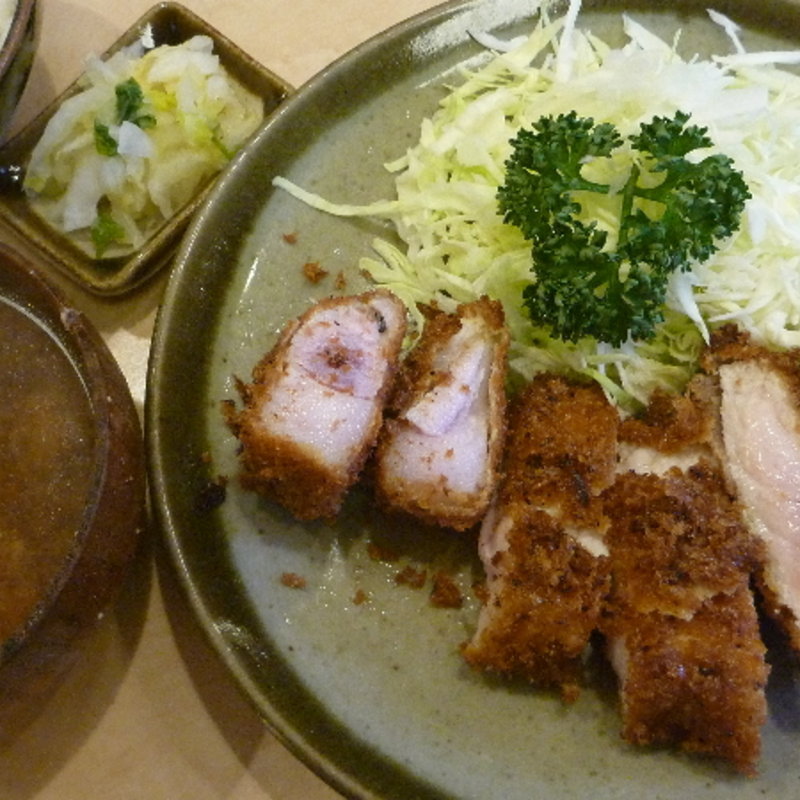 ランチとんかつ定食(鈴文 （すずぶん）)