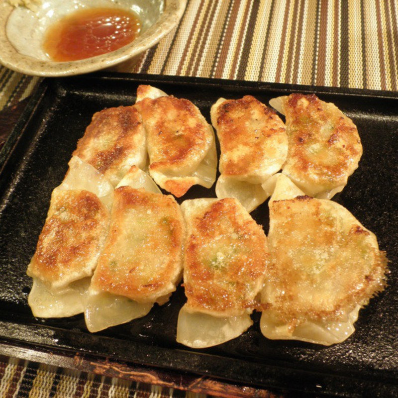 一口餃子(鉄板居酒屋 菜菜（さいさい）)