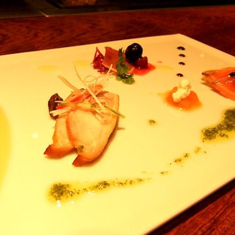 オードブル(鉄板焼 利花苑)