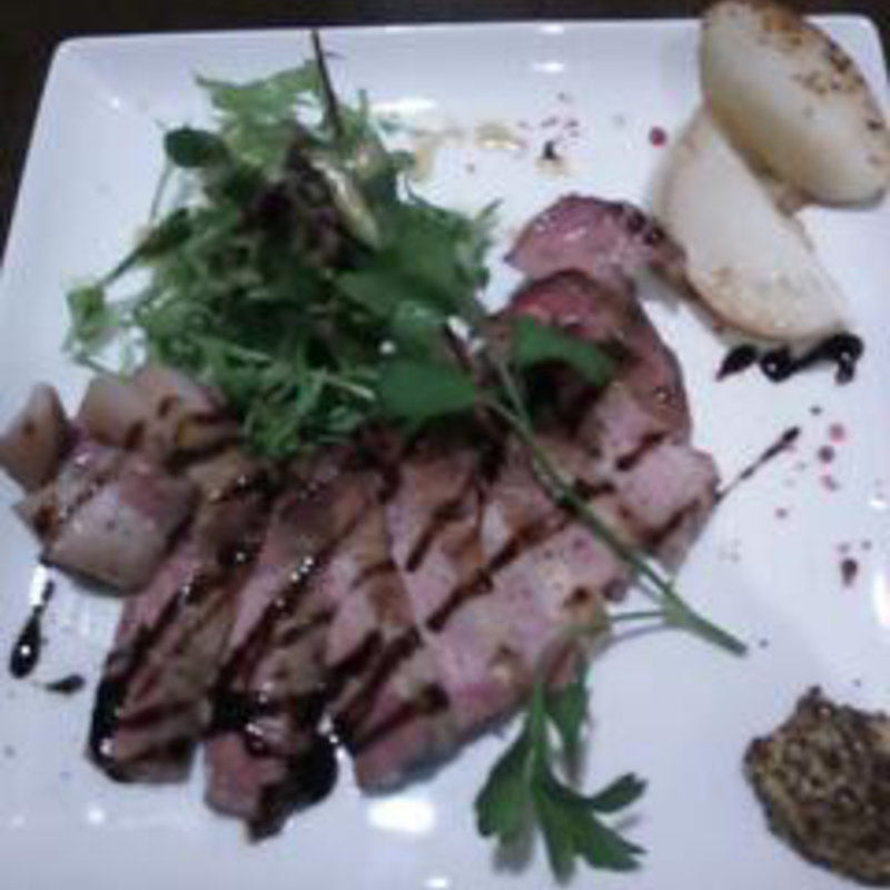 留寿都産もち豚のステーキ(鉄板焼き じゅって。)